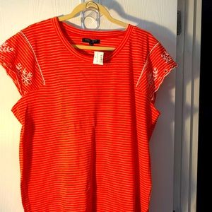 Women’s top XL
